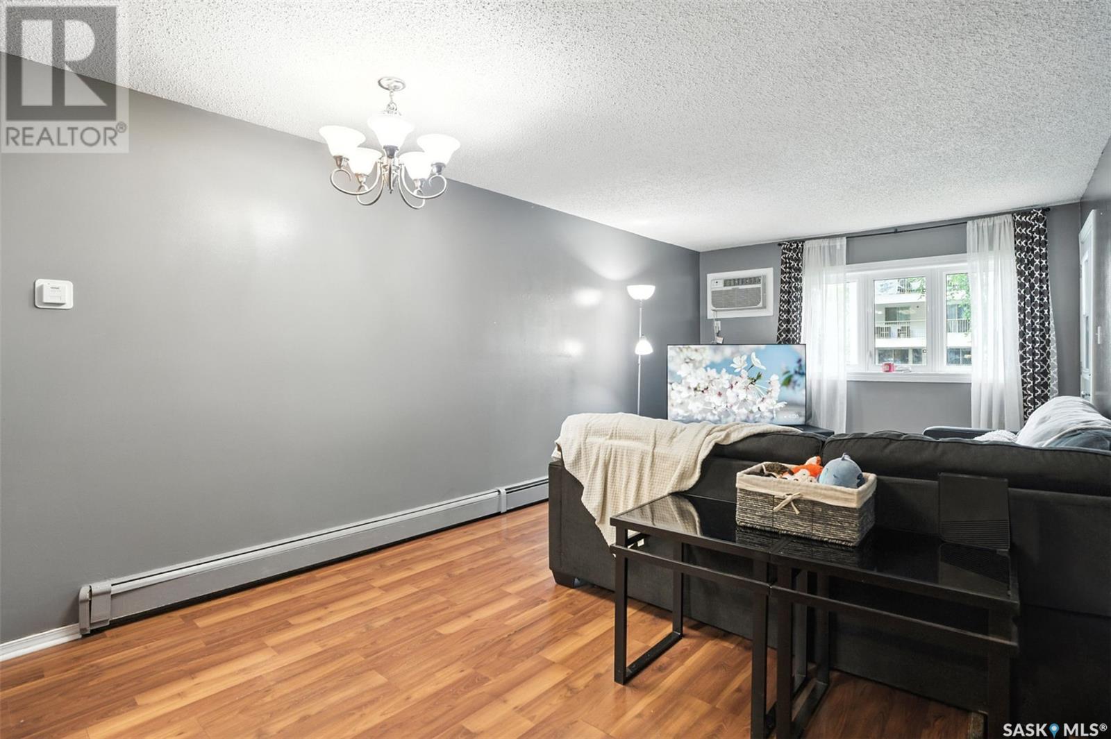 Photo 8 of 202 431 4th Avenue N, Saskatoon SK