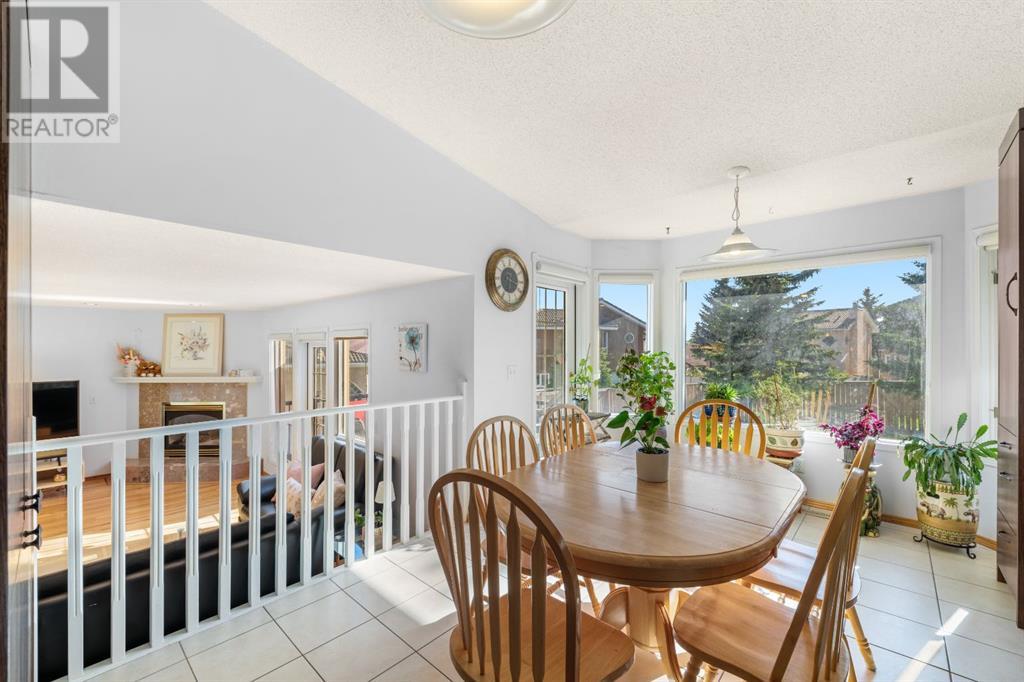 Single Family House 5 Level for Sale in  Sierra Morena Boulevard SW Signal Hill Calgary 