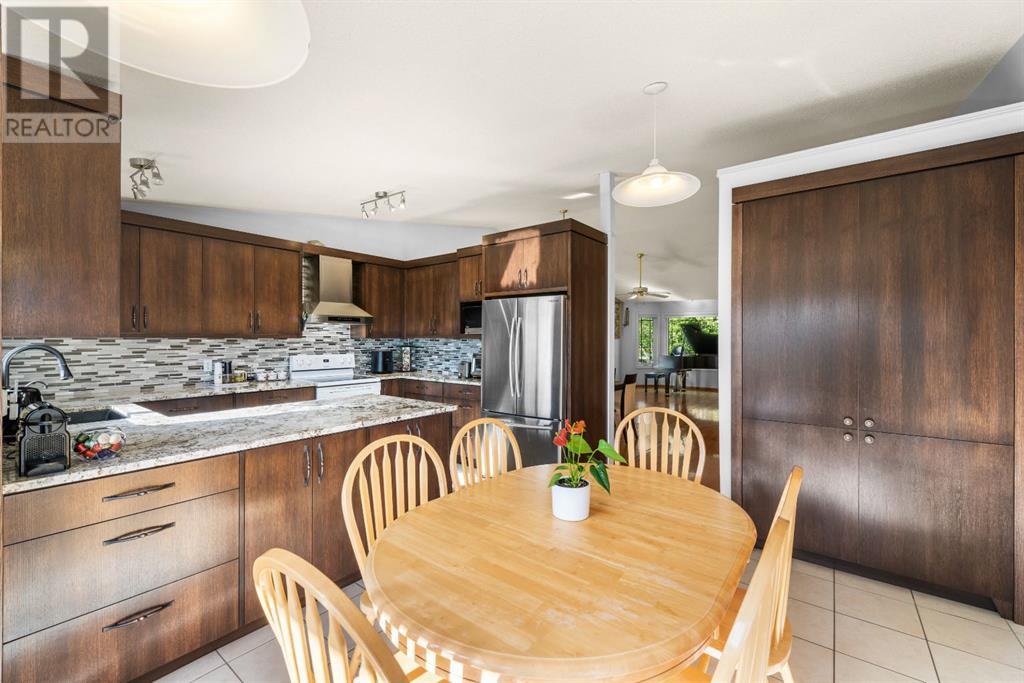 Single Family House 5 Level for Sale in  Sierra Morena Boulevard SW Signal Hill Calgary 