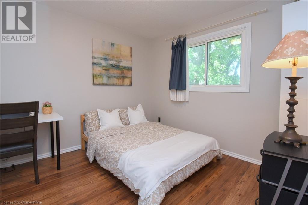 Photo 17 of 2271 Sheffield Drive, Burlington ON