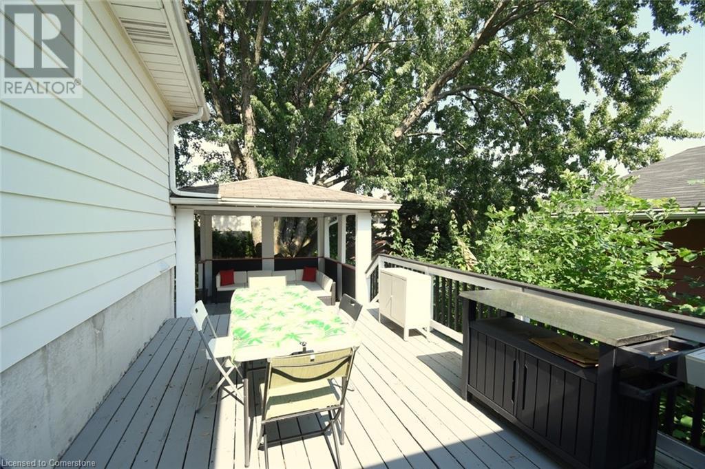 Photo 29 of 2271 Sheffield Drive, Burlington ON