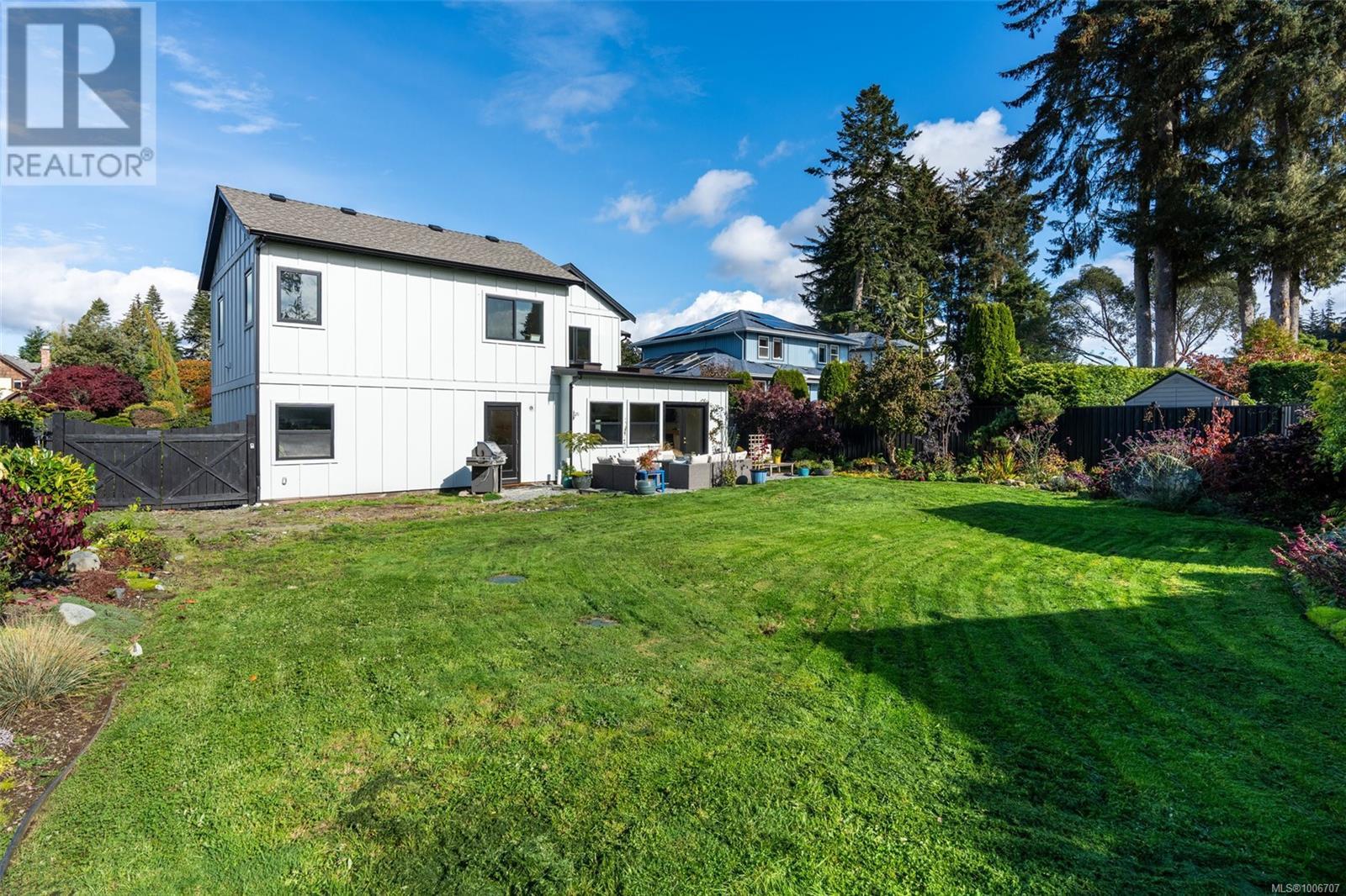 7247 Bethany Pl, Sooke