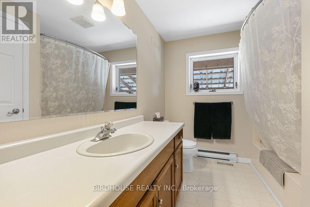Photo 21 of 53 Maple Grove Road, Kawartha Lakes ON