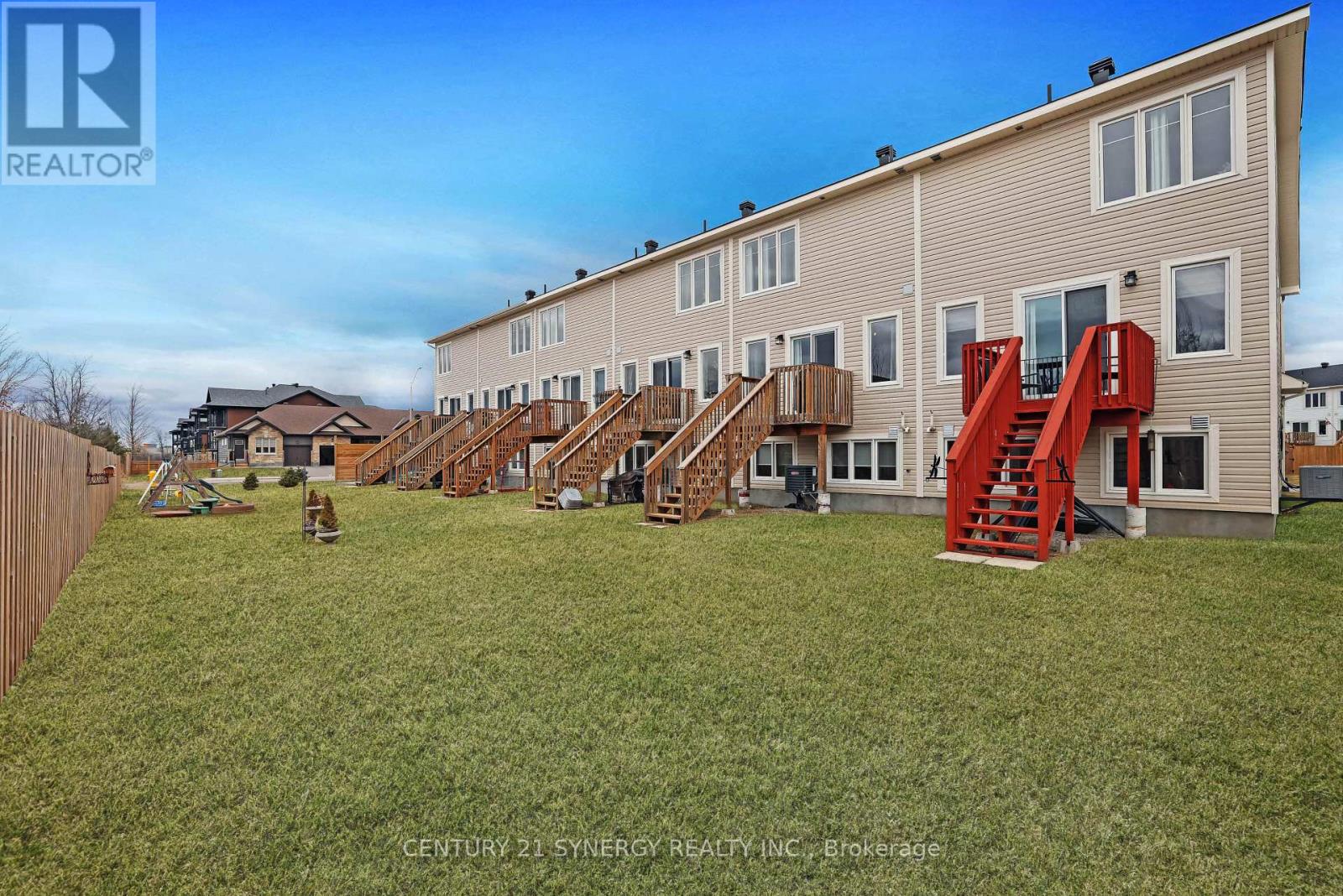 Photo 37 of 10 Staples Boulevard, Smiths Falls ON