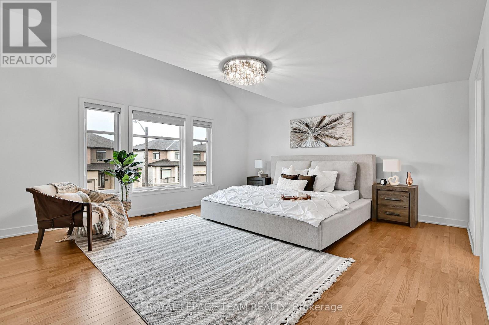 Photo 24 of 202 Zinnia Way, Ottawa ON