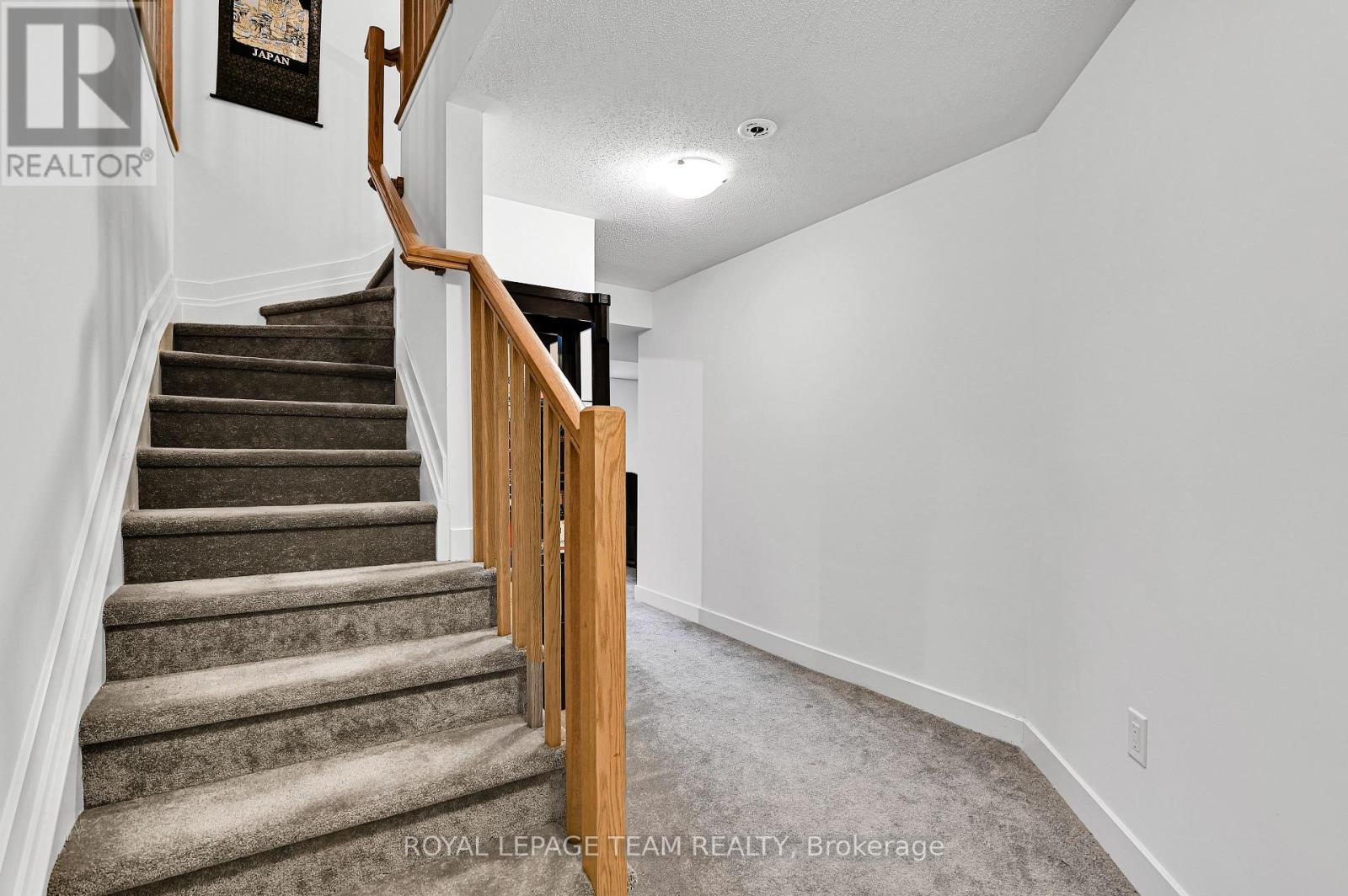 Photo 38 of 202 Zinnia Way, Ottawa ON