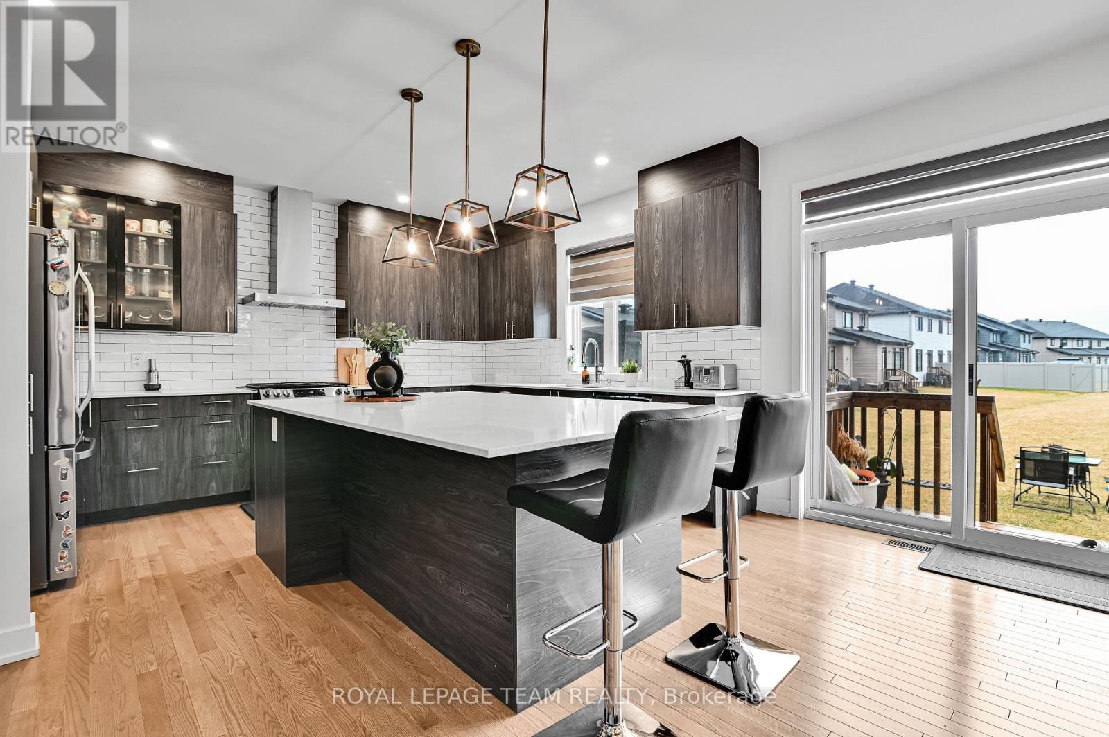 Photo 41 of 202 Zinnia Way, Ottawa ON