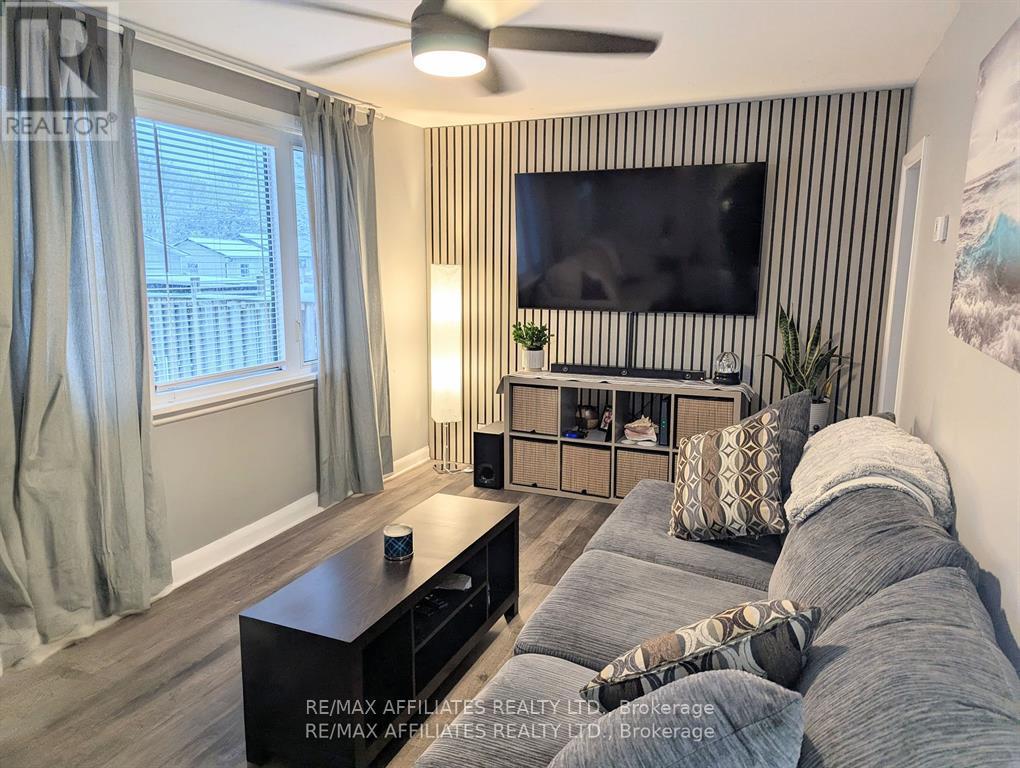 Photo 15 of 18 Dean Street, Montague ON
