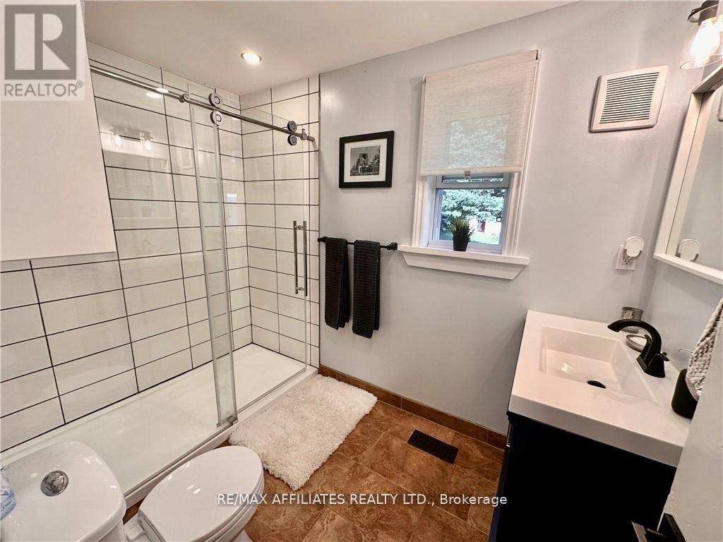 Photo 23 of 18 Dean Street, Montague ON