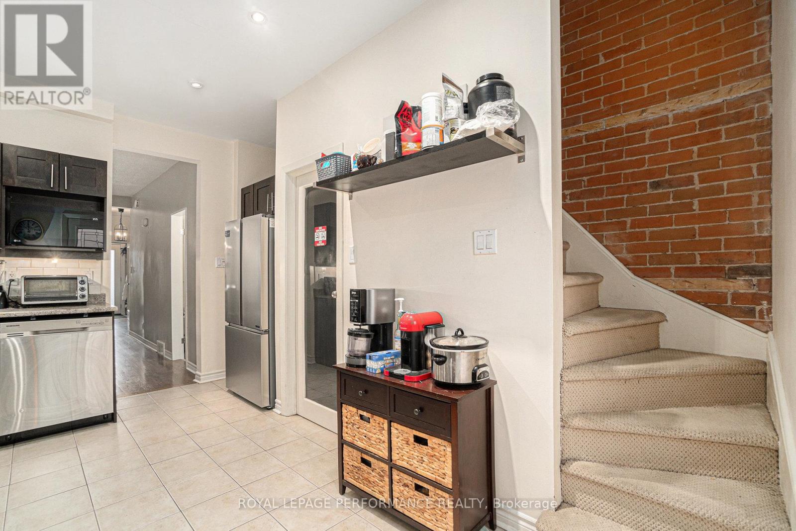 Photo 7 of 55 Argyle Avenue, Ottawa ON