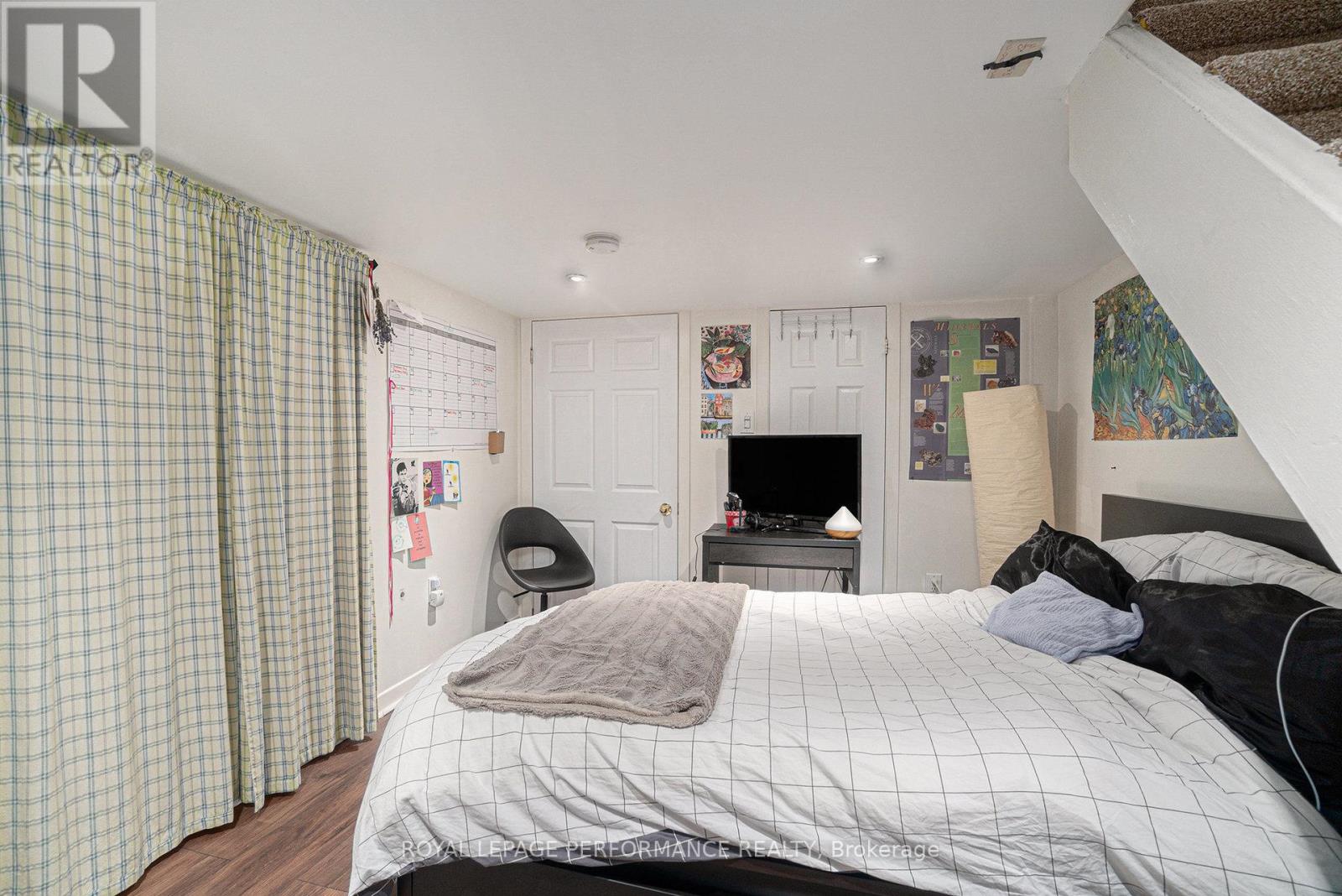 Photo 4 of 55 Argyle Avenue, Ottawa ON