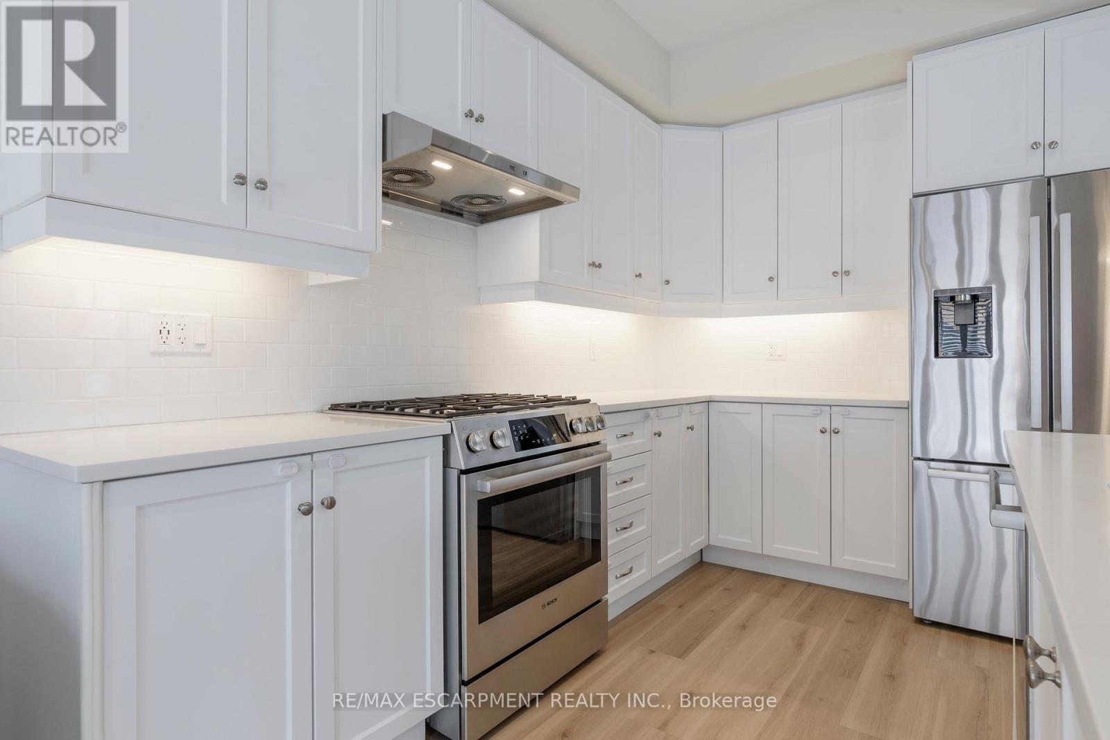 Single Family House for Sale in  SOUTHAM LANE Hamilton (Mountview) 