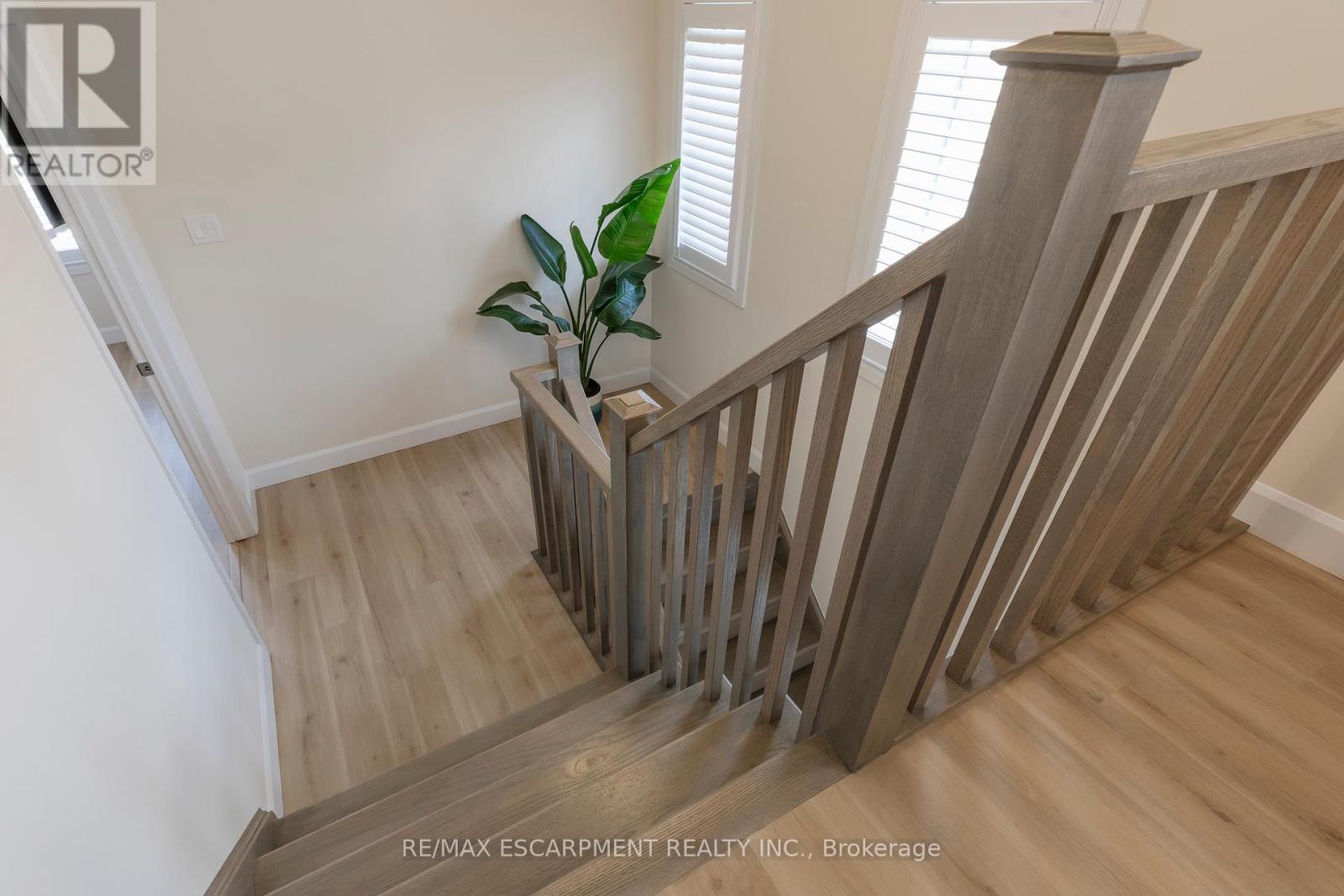 Single Family House for Sale in  SOUTHAM LANE Hamilton (Mountview) 
