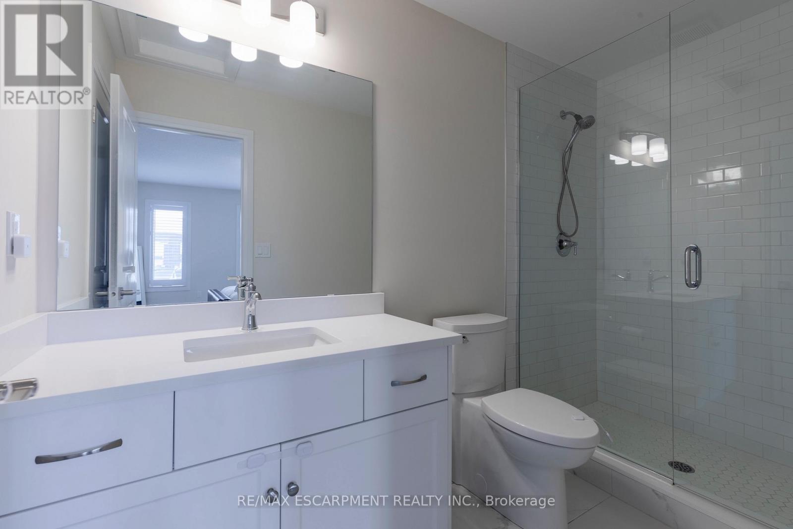 Single Family House for Sale in  SOUTHAM LANE Hamilton (Mountview) 