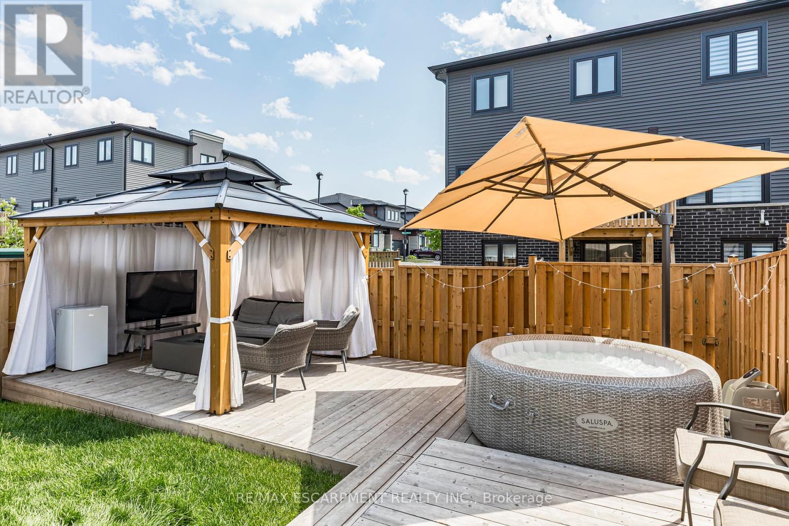 Single Family House for Sale in  SOUTHAM LANE Hamilton (Mountview) 