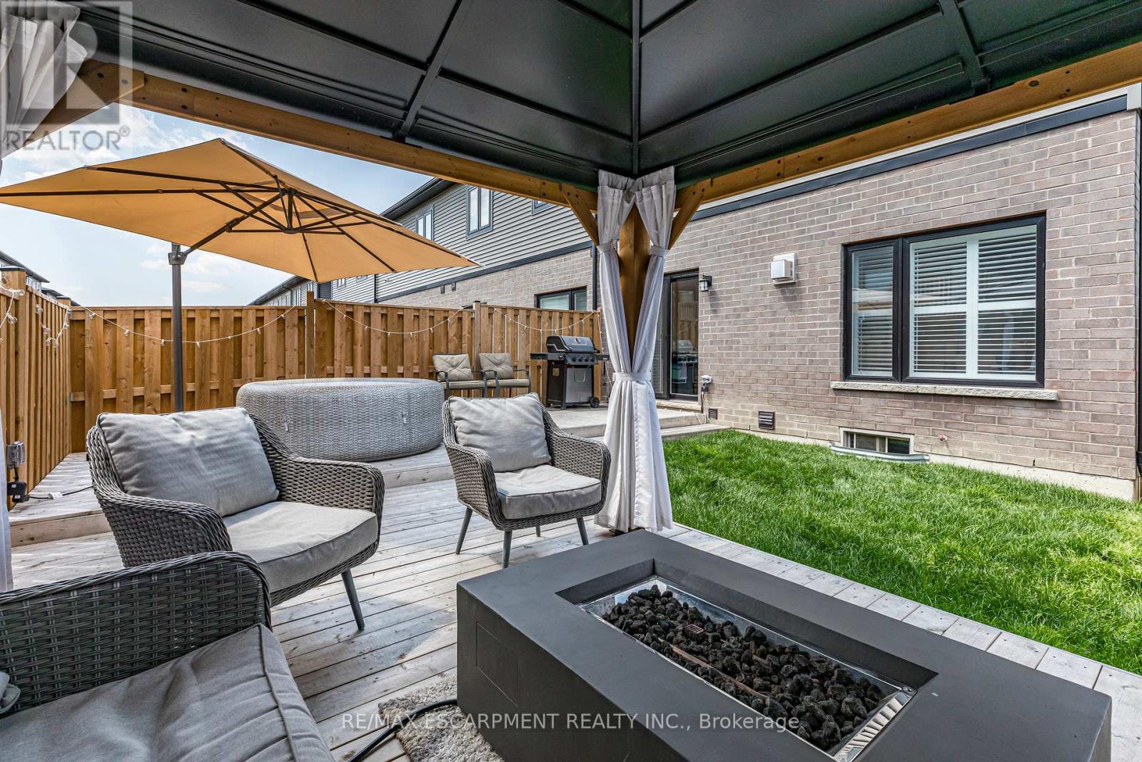 Single Family House for Sale in  SOUTHAM LANE Hamilton (Mountview) 