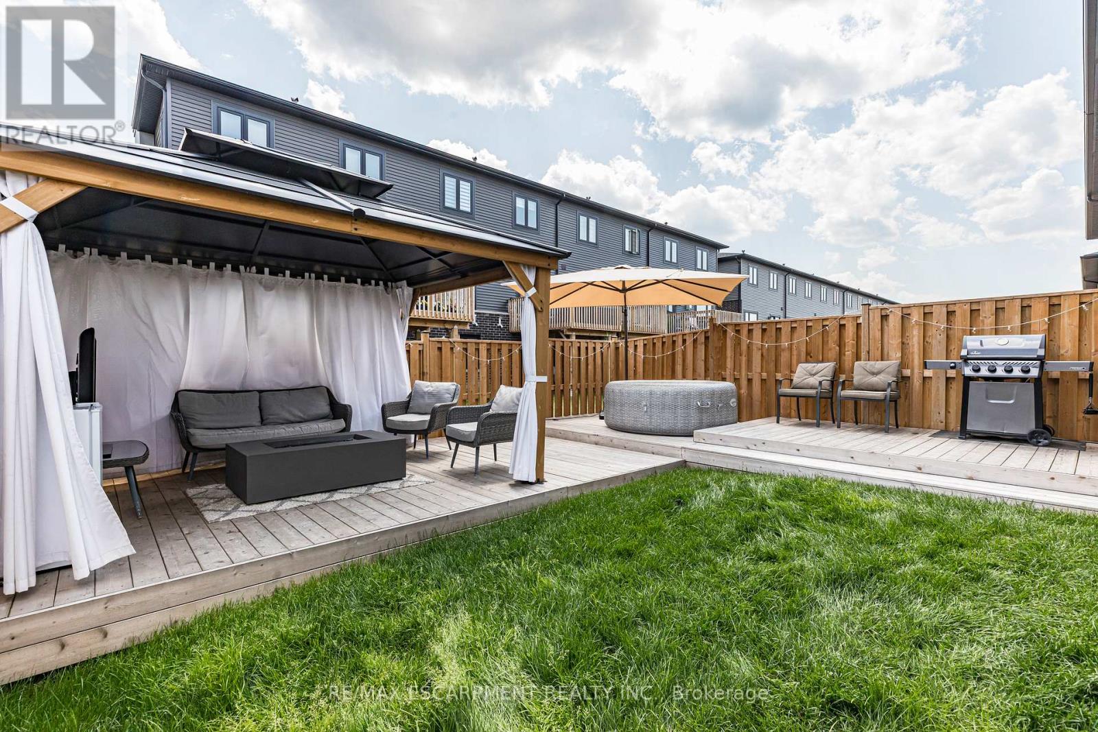 Single Family House for Sale in  SOUTHAM LANE Hamilton (Mountview) 