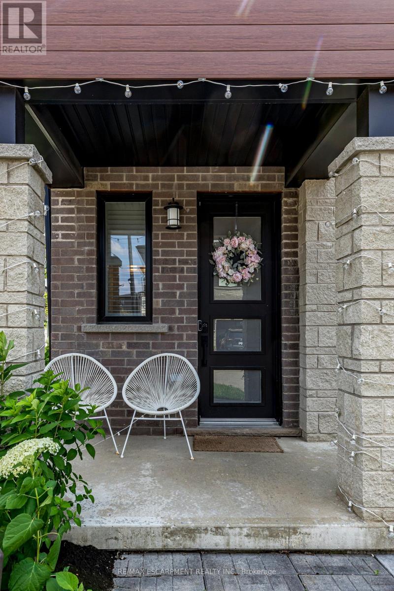 Single Family House for Sale in  SOUTHAM LANE Hamilton (Mountview) 