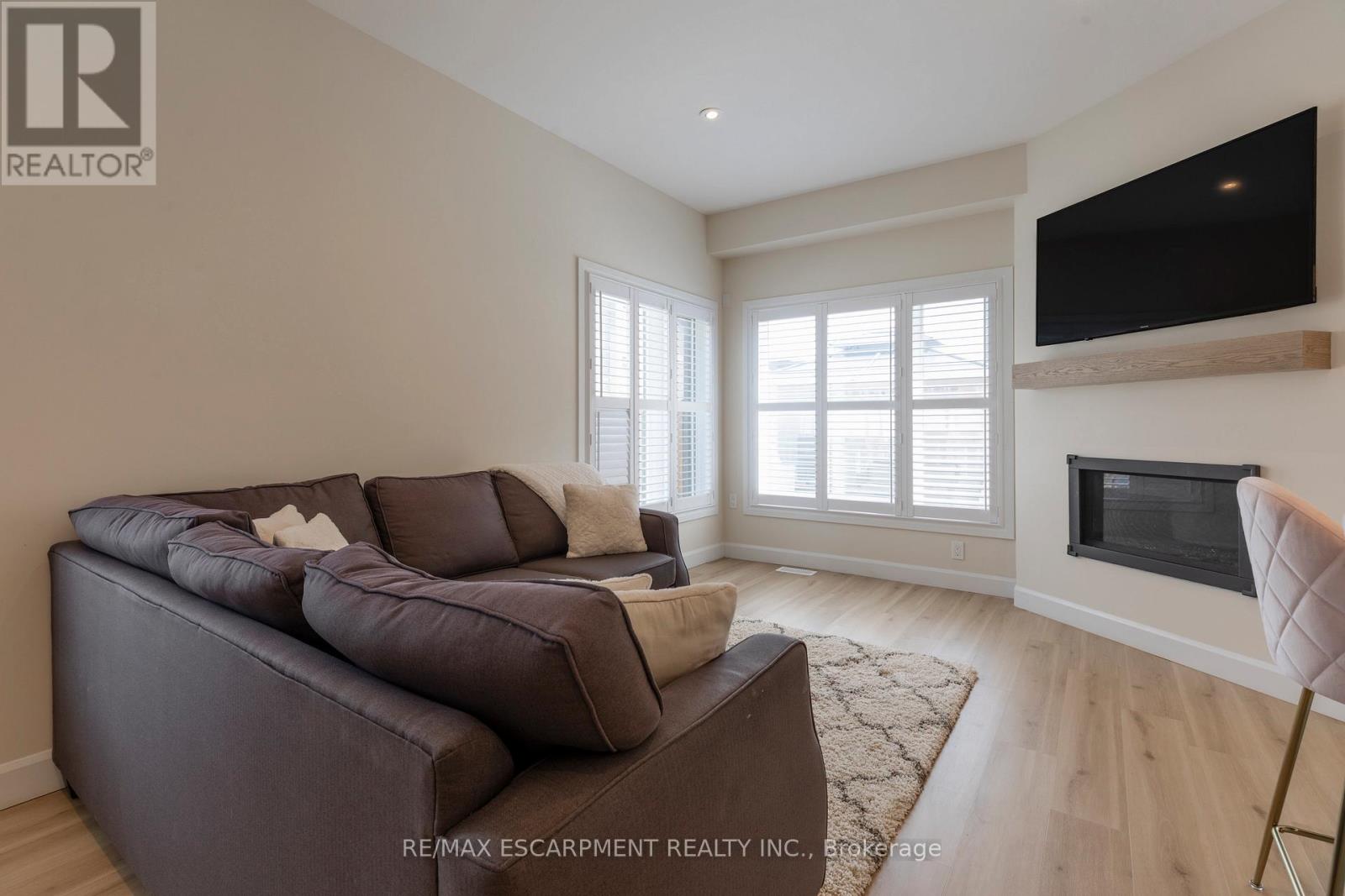 Single Family House for Sale in  SOUTHAM LANE Hamilton (Mountview) 