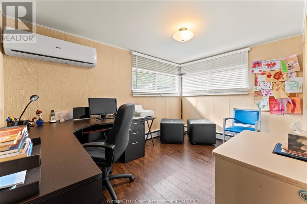 Photo 14 of 696 Old Tecumseh Road, Lakeshore ON