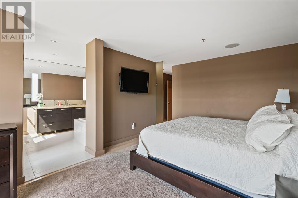 Single Family House for Sale in  Aspen Meadows Hill SW Aspen Woods Calgary 
