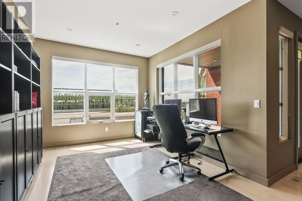 Single Family House for Sale in  Aspen Meadows Hill SW Aspen Woods Calgary 