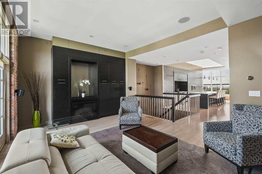 Single Family House for Sale in  Aspen Meadows Hill SW Aspen Woods Calgary 