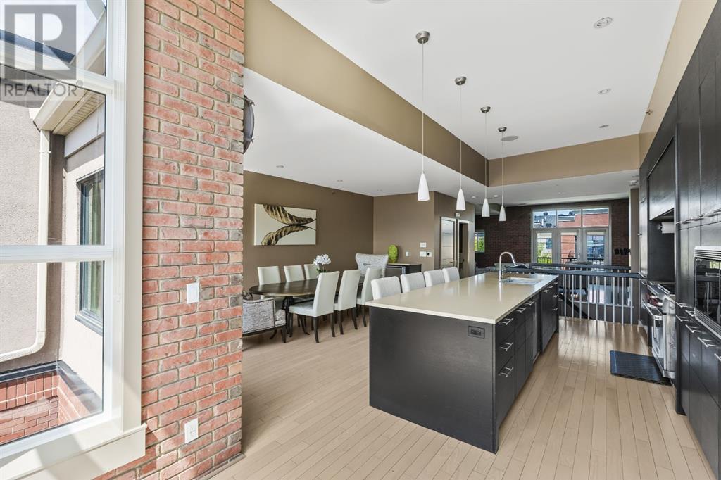Single Family House for Sale in  Aspen Meadows Hill SW Aspen Woods Calgary 