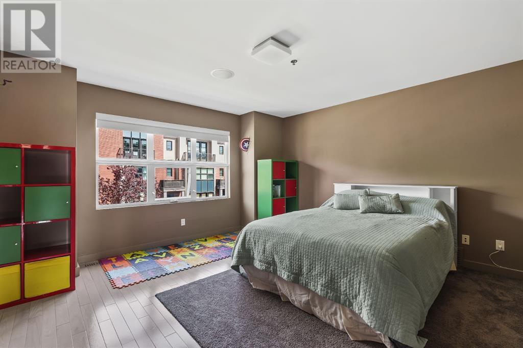 Single Family House for Sale in  Aspen Meadows Hill SW Aspen Woods Calgary 