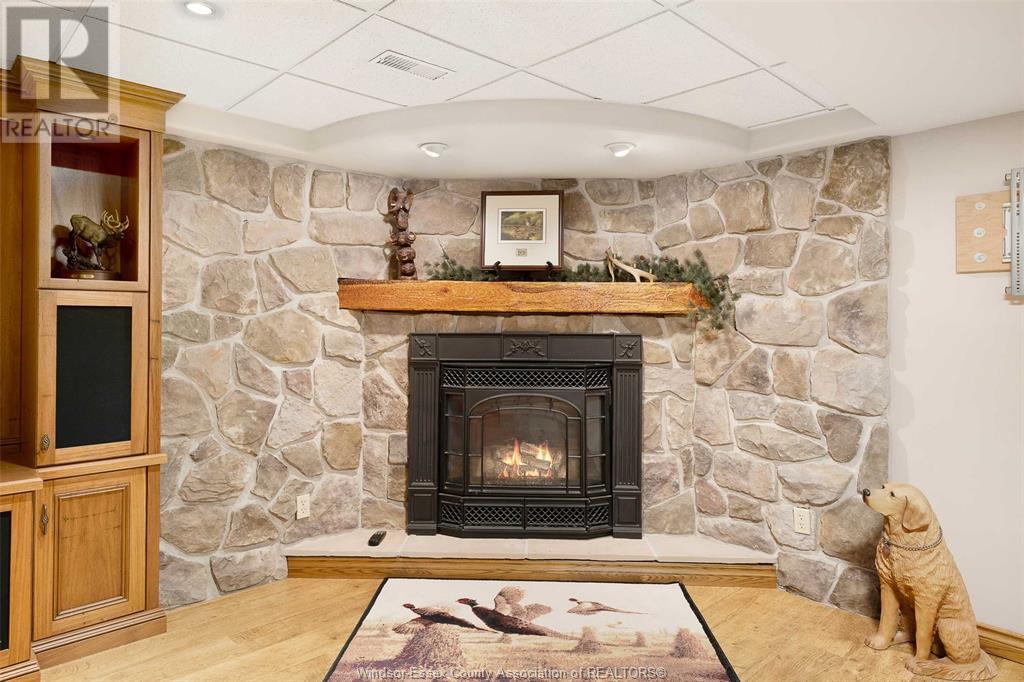 Photo 33 of 2220 Suzanne Street, Lasalle ON