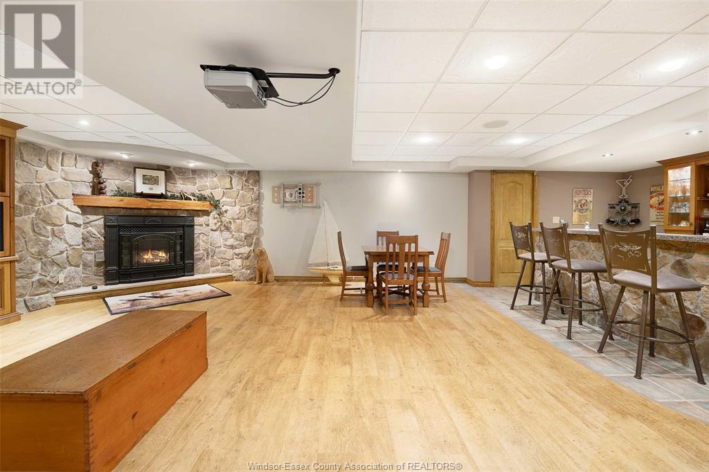 Photo 36 of 2220 Suzanne Street, Lasalle ON