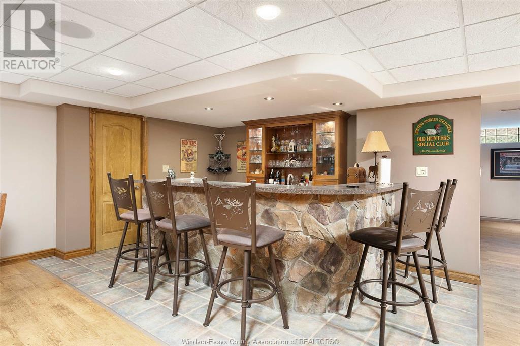 Photo 34 of 2220 Suzanne Street, Lasalle ON