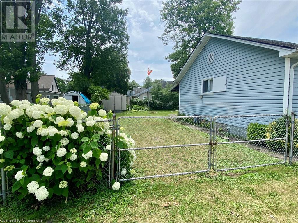 Photo 10 of 376 Oakwood Avenue, Crystal Beach ON