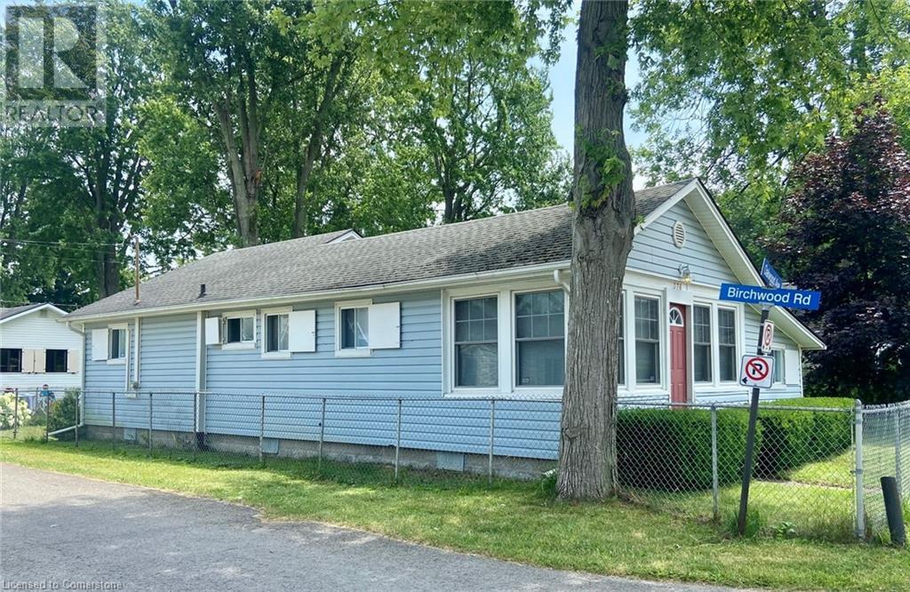 Photo 13 of 376 Oakwood Avenue, Crystal Beach ON