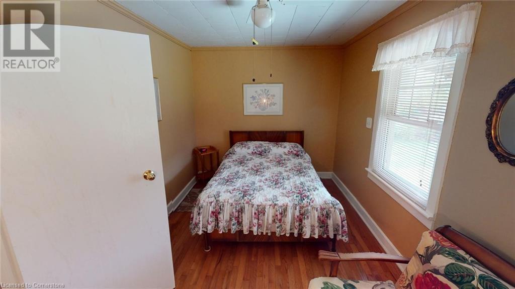 Photo 4 of 376 Oakwood Avenue, Crystal Beach ON