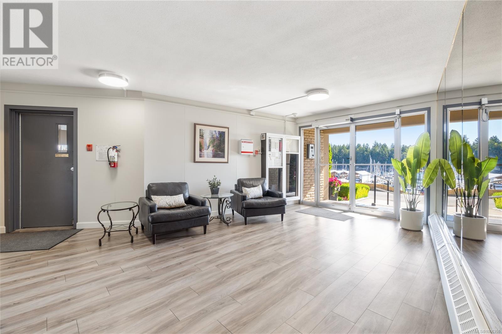 #301 375 NEWCASTLE AVE - Image 35