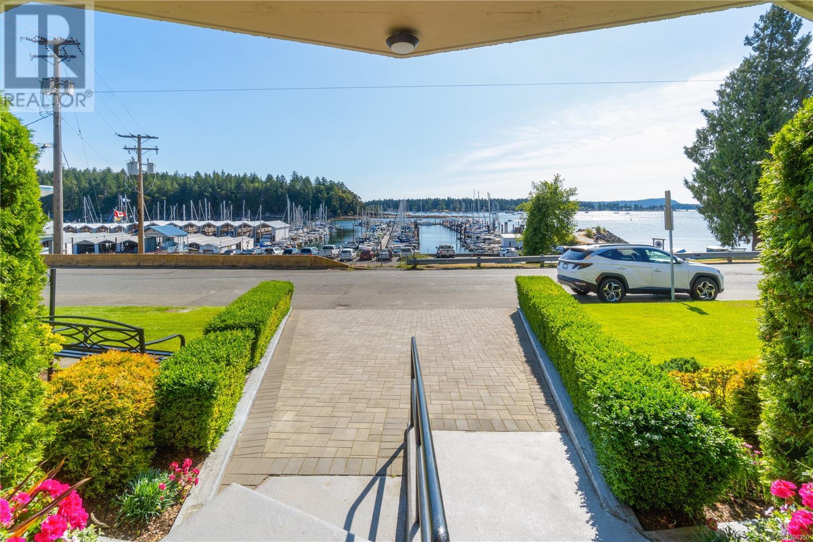 #301 375 NEWCASTLE AVE - Image 38