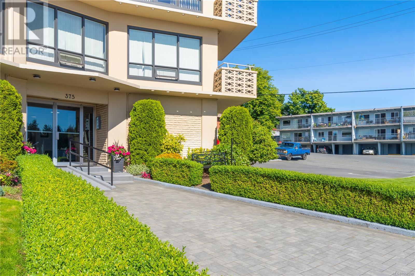 #301 375 NEWCASTLE AVE - Image 40