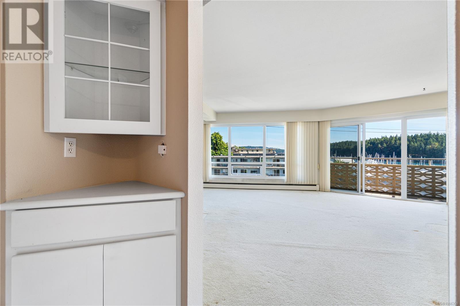#301 375 NEWCASTLE AVE - Image 5