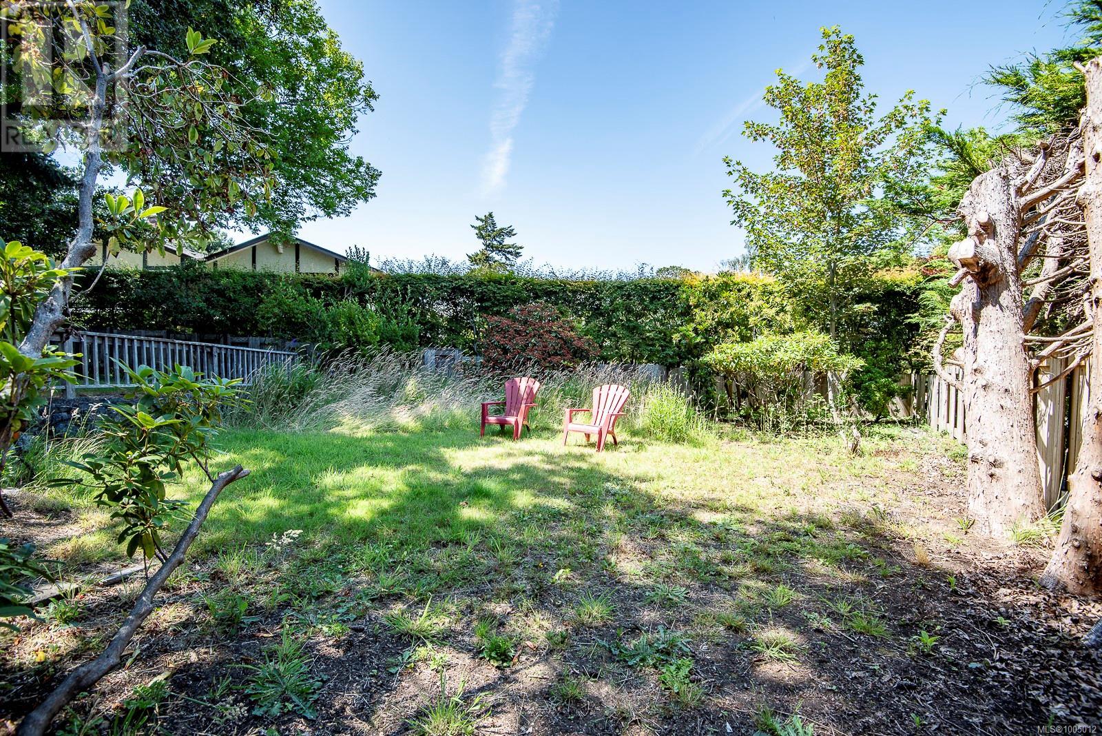 Photo 92 of 937 Pemberton Rd, Victoria BC