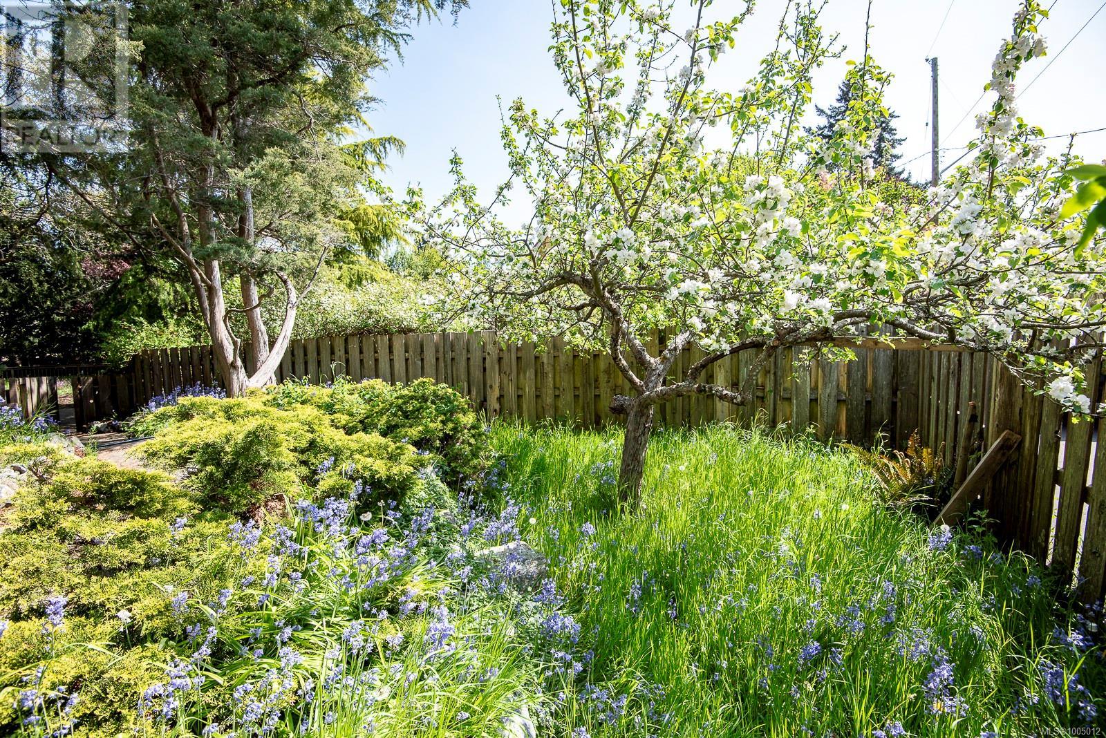 Photo 86 of 937 Pemberton Rd, Victoria BC