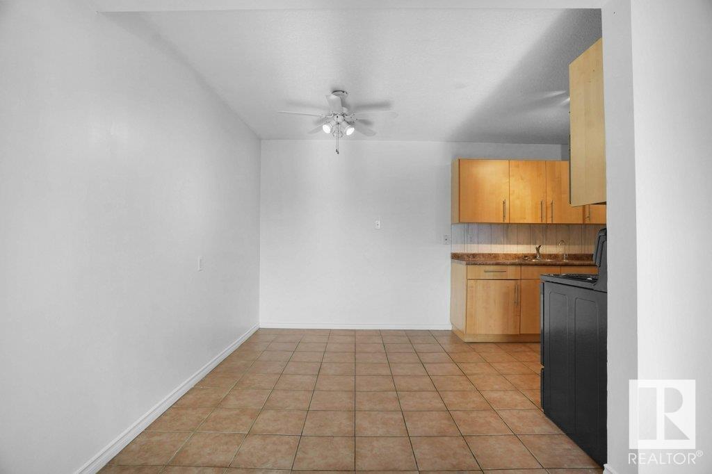 Photo 9 of 207 10023 164 St Nw, Edmonton AB