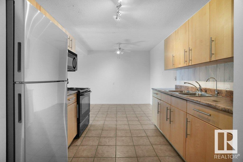 Photo 17 of 207 10023 164 St Nw, Edmonton AB