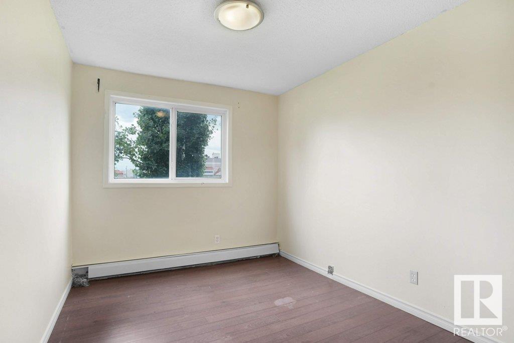 Photo 7 of 207 10023 164 St Nw, Edmonton AB
