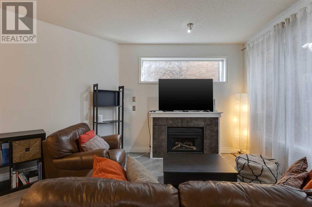 Single Family House for Sale in    Avenue SW Altadore Calgary 