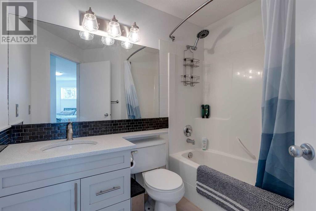 Single Family House for Sale in    Avenue SW Altadore Calgary 