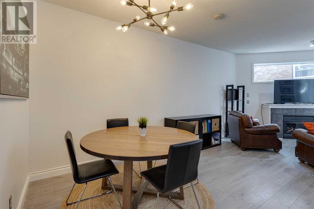 Single Family House for Sale in    Avenue SW Altadore Calgary 