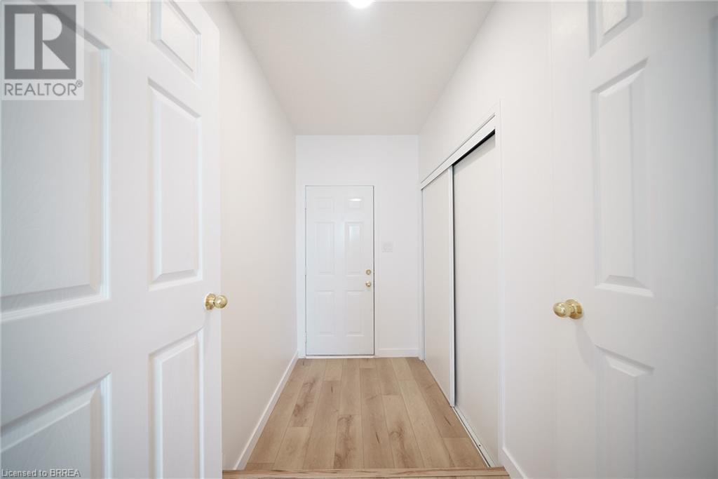 Photo 8 of 70 Blackburn Drive, Brantford ON