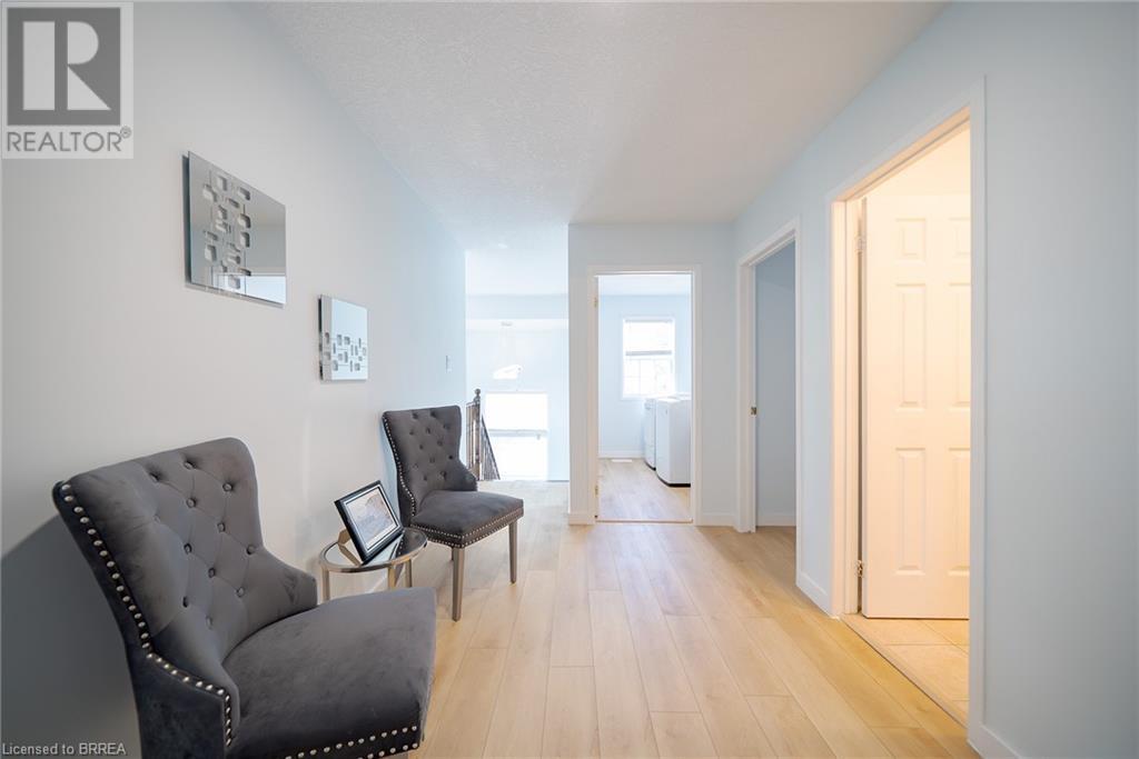 Photo 27 of 70 Blackburn Drive, Brantford ON