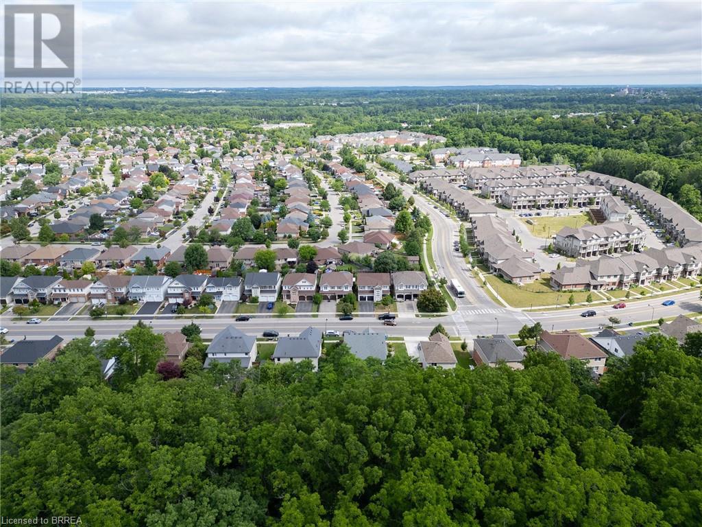 Photo 5 of 70 Blackburn Drive, Brantford ON